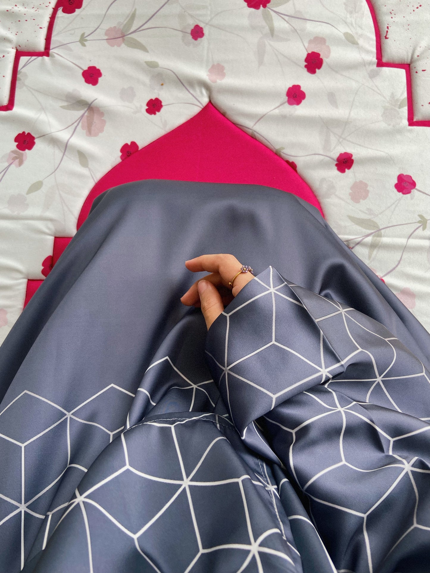 Luxury Hexagonal Isdal